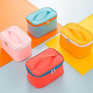 Косметичка-органайзер Love